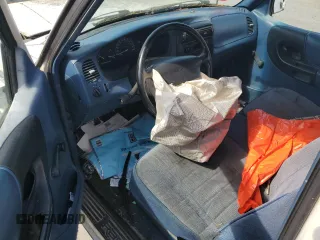 1995 Ford Ranger XL with VIN 1FTCR14A6SPA01420, listed as a Copart auction lot 51836425 with 165,640 mi miles and Salvage Title. Bid and sale history available at DreamBid. Image 8.