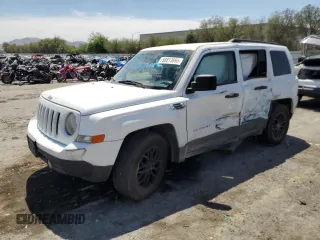 2013 Jeep Patriot Sport z VIN 1C4NJPBA4DD130976, wystawiony jako Copart lot #58813695 z przebiegiem 164 044 mil mil oraz Szkoda całkowita • Salvage title. Historia ofert i sprzedaży dostępna na DreamBid. Obrazek 1.