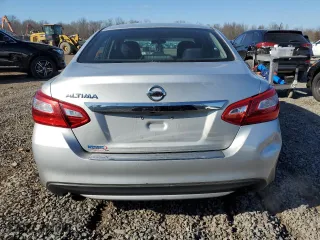 2017 Nissan Altima 2.5 SV with VIN 1N4AL3AP4HC133126, listed as a Copart auction lot 47464705 with 210,032 mi miles and Clean Title. Bid and sale history available at carsss.com. Image 6.