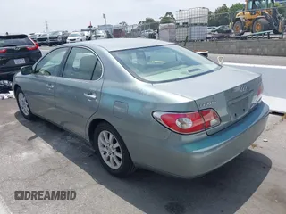 2004 Lexus ES 350 with VIN JTHBA30G340018789, listed as a IAAI auction lot 42552032 with 127,661 mi miles and . Bid and sale history available at DreamBid. Image 3.