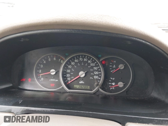 2004 Kia Sedona LX with VIN KNDUP131446537660, listed as a IAAI auction lot 41526183 with 282,891 mi miles. Bid and sale history available at carsss.com. Image 7.