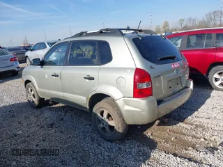 2008 Hyundai Tucson GLS with VIN KM8JM12B68U894325, listed as a IAAI auction lot 42003942 with 272,856 mi miles. Bid and sale history available at carsss.com. Image 3.