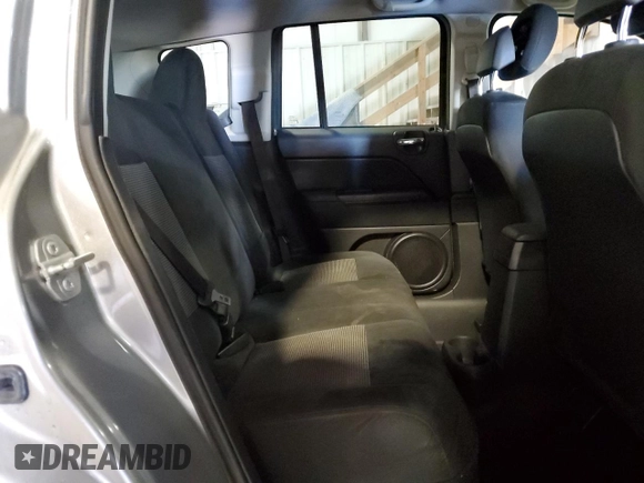 2016 Jeep Compass Sport SE z VIN 1C4NJCBA1GD634172, wystawiony jako Copart lot #80818654 z przebiegiem 185 674 mil mil oraz Szkoda całkowita • Salvage title. Historia ofert i sprzedaży dostępna na DreamBid. Obrazek 11.