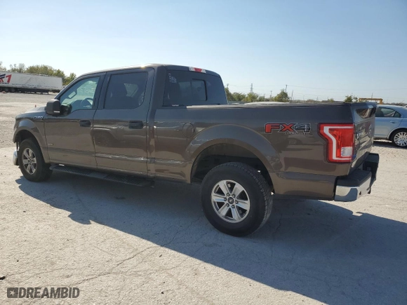 2015 Ford F-150 XLT w/HD Payload Pkg with VIN 1FTFW1EG8FKD03366, listed as a Copart auction lot 76162214 with 230,146 mi miles and Salvage Title. Bid and sale history available at carsss.com. Image 2.