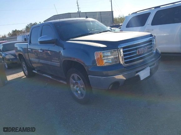 2011 GMC Sierra 1500 SLE with VIN 3GTP1VE02BG290967, listed as a IAAI auction lot 41255905 with 225,609 mi miles. Bid and sale history available at carsss.com. Image 1.