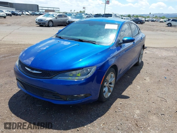 2015 Chrysler 200 S z VIN 1C3CCCBB3FN620636, wystawiony jako IAAI lot #42406483 z przebiegiem 156 773 mil mil oraz . Historia ofert i sprzedaży dostępna na DreamBid. Obrazek 2.