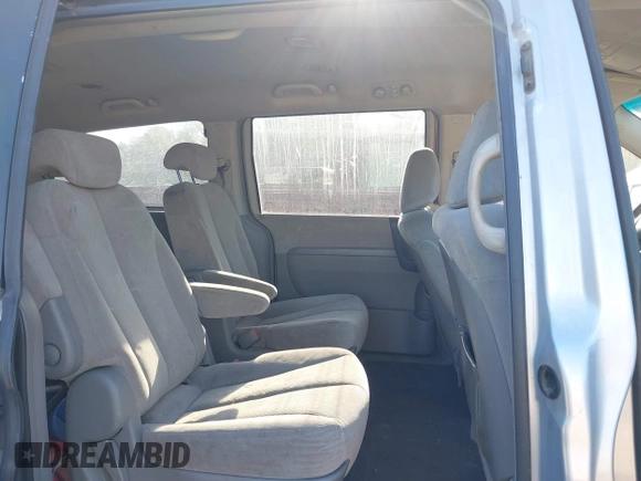 2006 Kia Sedona LX with VIN KNDMB233466038303, listed as a IAAI auction lot 42237102 with 279,805 mi miles and . Bid and sale history available at DreamBid. Image 8.