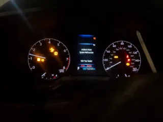 2023 Toyota Corolla LE z VIN 5YFB4MDE0PP071693, wystawiony jako Copart lot #53675085 z przebiegiem 162 503 mil mil oraz Szkoda całkowita • Salvage title. Historia ofert i sprzedaży dostępna na DreamBid. Obrazek 9.