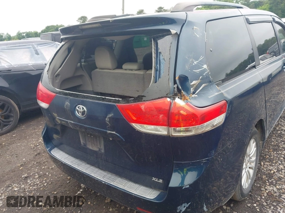 2011 Toyota Sienna XLE AAS с VIN 5TDYK3DC5BS090992, выставлен на аукционе IAAI как лот 42464308 с пробегом 356 672 миль миль и . История ставок и продаж доступна на DreamBid. Изображение 6.
