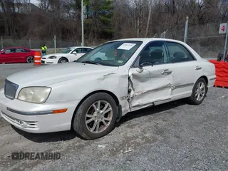 2004 Hyundai XG350 with VIN KMHFU45E74A295703, listed as a IAAI auction lot 41812146 with 176,111 mi miles. Bid and sale history available at carsss.com. Image 2.