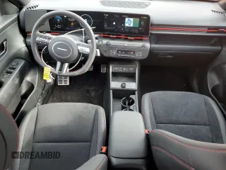 2025 Hyundai Kona Limited with VIN KM8HECA39SU193304, listed as a Copart auction lot 81146144 with 4,411 mi miles and Salvage Title. Bid and sale history available at DreamBid. Image 8.