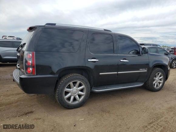 2009 GMC Yukon Denali with VIN 1GKFK032X9R268813, listed as a Copart auction lot 68497404 with 177,344 mi miles and Clean Title. Bid and sale history available at carsss.com. Image 3.