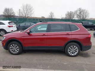 2019 Volkswagen Tiguan SE with VIN 3VV2B7AX3KM044275, listed as a IAAI auction lot 41555655 with 56,501 mi miles. Bid and sale history available at carsss.com. Image 15.