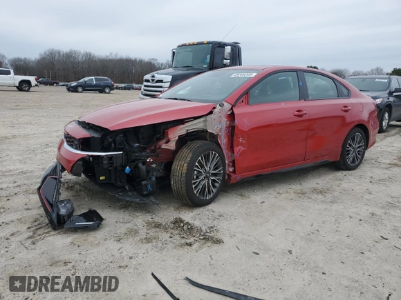 2024 Kia Forte GT-Line with VIN 3KPF54AD7RE776988, listed as a Copart auction lot 45269205 with 4,097 mi miles and Salvage Title. Bid and sale history available at carsss.com. Image 1.