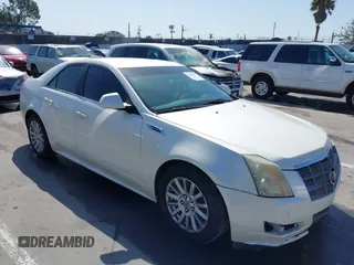2010 Cadillac CTS z VIN 1G6DA5EG7A0135451, wystawiony jako IAAI lot #41964313 z przebiegiem 136 172 mil mil oraz . Historia ofert i sprzedaży dostępna na DreamBid. Obrazek 1.