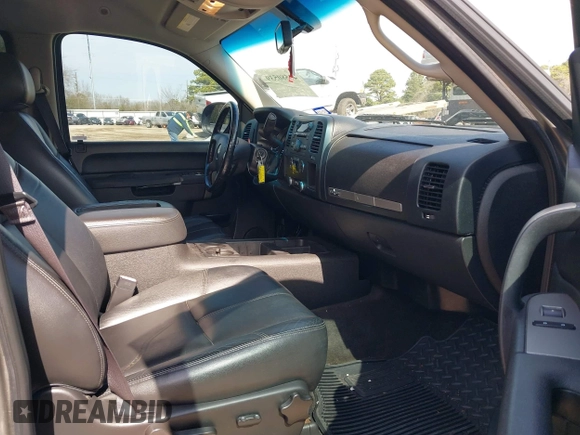 2013 Chevrolet Silverado 1500 LT with VIN 3GCPCSE04DG133517, listed as a IAAI auction lot 41580539 with 126,310 mi miles and . Bid and sale history available at DreamBid. Image 5.