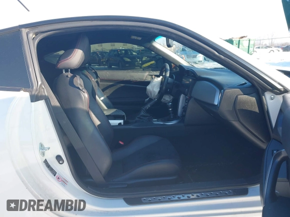 2014 Subaru BRZ Limited with VIN JF1ZCAC15E9601812, listed as a IAAI auction lot 41327335 with 97,406 mi miles. Bid and sale history available at carsss.com. Image 5.