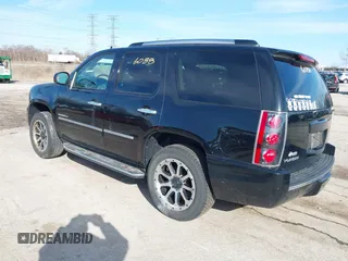 2013 GMC Yukon Denali with VIN 1GKS2EEF7DR347893, listed as a IAAI auction lot 41856088 with 126,213 mi miles. Bid and sale history available at carsss.com. Image 3.