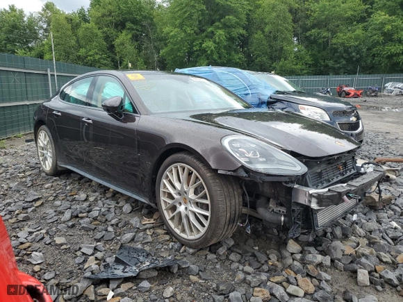 2018 Porsche Panamera with VIN WP0AA2A77JL111122, listed as a Copart auction lot 56304053 with 22,051 mi miles. Bid and sale history available at carsss.com. Image 4.