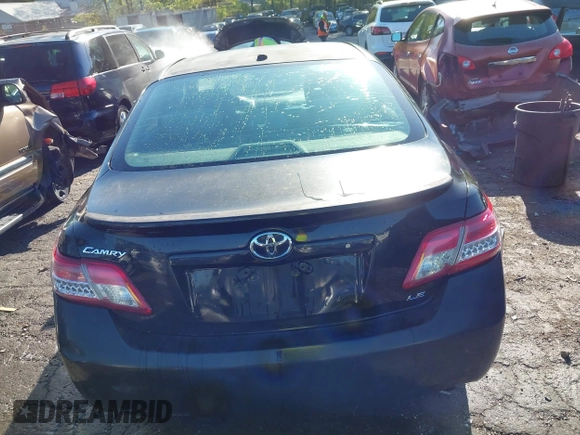2011 Toyota Camry LE z VIN 4T1BF3EK0BU178887, wystawiony jako IAAI lot #41986695 z przebiegiem 241 360 mil mil oraz . Historia ofert i sprzedaży dostępna na DreamBid. Obrazek 16.