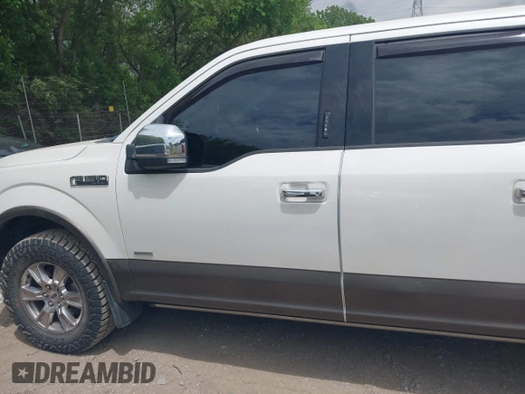 2016 Ford F-150 XLT z VIN 1FTEW1EGXGFD02516, wystawiony jako IAAI lot #42157035 z przebiegiem 113 402 mil mil oraz . Historia ofert i sprzedaży dostępna na DreamBid. Obrazek 14.