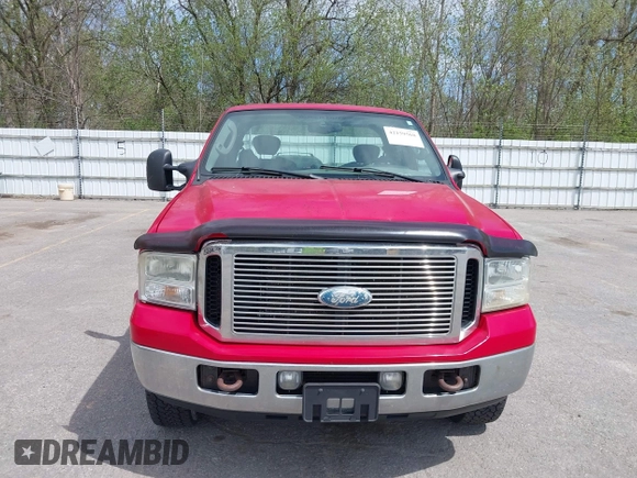 2005 Ford Super Duty F-250 XL with VIN 1FTSX21P65EA38063, listed as a IAAI auction lot 42159568 with 225,036 mi miles. Bid and sale history available at carsss.com. Image 12.