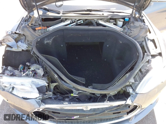 2014 Tesla Model S 60 with VIN 5YJSA1H19EFP36971, listed as a IAAI auction lot 42525811 with Not provided miles and . Bid and sale history available at DreamBid. Image 10.
