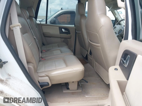 2006 Ford Expedition Eddie Bauer with VIN 1FMPU17516LA38124, listed as a IAAI auction lot 42860673 with 125,204 mi miles and . Bid and sale history available at DreamBid. Image 8.