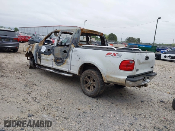 2002 Ford F-150 XLT with VIN 1FTRW08L32KE34232, listed as a IAAI auction lot 41930210 with 1 mi miles. Bid and sale history available at carsss.com. Image 3.