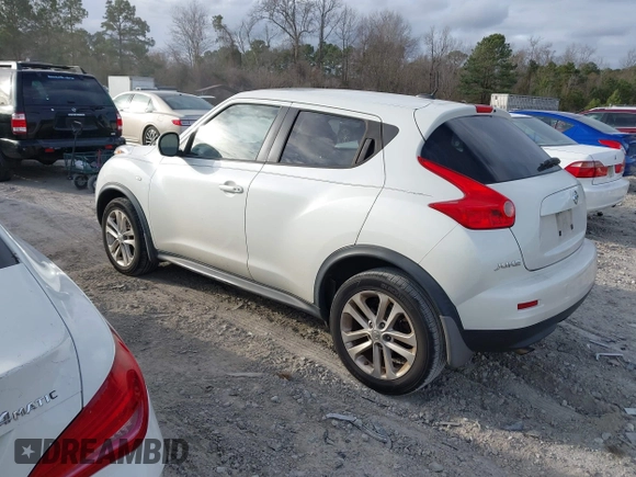2013 Nissan Juke S with VIN JN8AF5MR9DT211215, listed as a IAAI auction lot 41718936 with 109,026 mi miles. Bid and sale history available at carsss.com. Image 3.