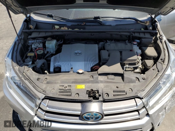 2017 Toyota Highlander Hybrid Limited with VIN 5TDDGRFH7HS027591, listed as a Copart auction lot 59234185 with 87,136 mi miles and Salvage title. Bid and sale history available at DreamBid. Image 12.
