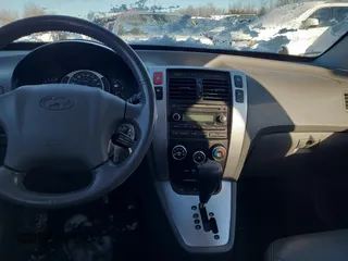 2008 Hyundai Tucson GL with VIN KM8JM72D98U814956, listed as a Copart auction lot 42774255 with 268,115 mi miles and Clean Title. Bid and sale history available at carsss.com. Image 9.