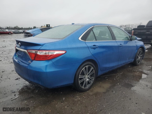 2016 Toyota Camry XLE with VIN 4T1BF1FKXGU528486, listed as a Copart auction lot 44372445 with 112,339 mi miles and Salvage Title. Bid and sale history available at carsss.com. Image 3.