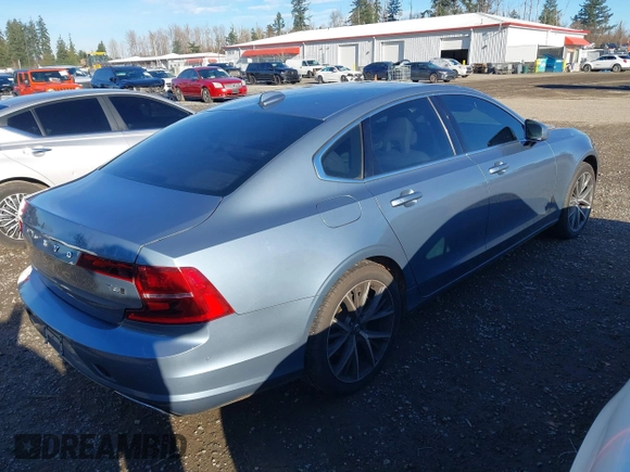 2017 Volvo S90 Momentum with VIN YV1A22MK0H1014633, listed as a IAAI auction lot 41266677 with 46,470 mi miles. Bid and sale history available at carsss.com. Image 4.