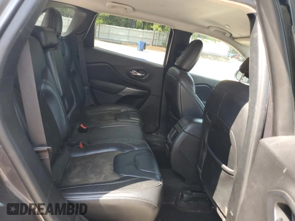 2020 Jeep Cherokee Latitude Plus z VIN 1C4PJMLN8LD543393, wystawiony jako Copart lot #63685385 z przebiegiem 173 921 mil mil oraz Czysty tytuł • Clean title. Historia ofert i sprzedaży dostępna na DreamBid. Obrazek 10.