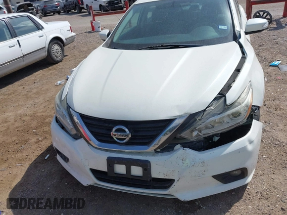 2017 Nissan Altima 2.5 SV with VIN 1N4AL3AP2HC272235, listed as a IAAI auction lot 41869314 with 52,705 mi miles. Bid and sale history available at carsss.com. Image 6.