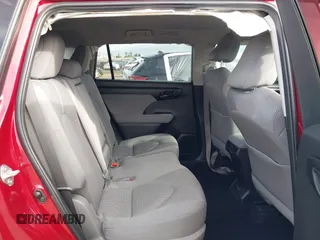 2023 Toyota Highlander L z VIN 5TDKDRAH9PS526978, wystawiony jako IAAI lot #40818784 z przebiegiem 82 801 mil mil oraz . Historia ofert i sprzedaży dostępna na DreamBid. Obrazek 8.