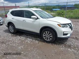 2020 Nissan Rogue SV z VIN KNMAT2MV6LP532894, wystawiony jako IAAI lot #42221855 z przebiegiem 58 165 mil mil oraz . Historia ofert i sprzedaży dostępna na DreamBid. Obrazek 1.