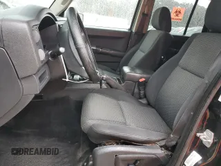 2010 Jeep Commander Sport with VIN 1J4RG4GK5AC114698, listed as a Copart auction lot 74076834 with 0 mi miles and Non Repairable. Bid and sale history available at carsss.com. Image 7.