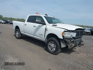 2019 Ram 2500 Big Horn with VIN 3C6UR5DL1KG620922, listed as a IAAI auction lot 39484302 with 102,735 mi miles and . Bid and sale history available at DreamBid. Image 1.