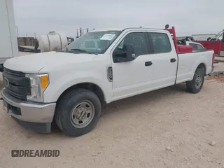 2017 Ford F-350 XL with VIN 1FT7W3AT2HED60747, listed as a IAAI auction lot 41734657 with 182,577 mi miles and . Bid and sale history available at DreamBid. Image 17.