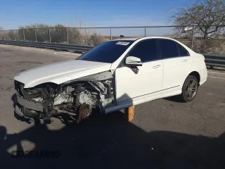 2012 Mercedes-Benz C 250 Sport z VIN WDDGF4HB5CA642521, wystawiony jako Copart lot #52383105 z przebiegiem 119 098 mil mil oraz Szkoda całkowita • Salvage title. Historia ofert i sprzedaży dostępna na DreamBid. Obrazek 1.