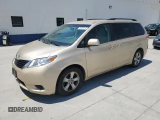2011 Toyota Sienna LE AAS с VIN 5TDKK3DC2BS129804, выставлен на аукционе Copart как лот 59555115 с пробегом 270 644 миль миль и Чистый • Clean title. История ставок и продаж доступна на DreamBid. Изображение 1.