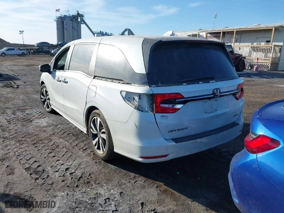 2022 Honda Odyssey Touring with VIN 5FNRL6H89NB056409, listed as a IAAI auction lot 41215762 with 13,238 mi miles. Bid and sale history available at carsss.com. Image 3.