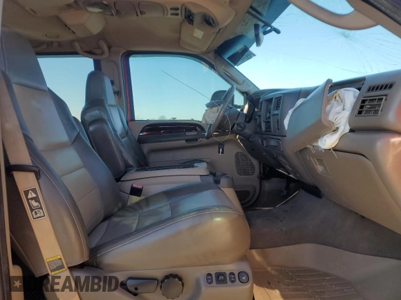 2003 Ford Excursion с VIN 1FMSU45F63EA16188, выставлен на аукционе Copart как лот 88310935 с пробегом 319 398 миль миль и Чистый • Clean title. История ставок и продаж доступна на DreamBid. Изображение 7.