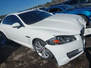 2015 Jaguar XF V6 Portfolio with VIN SAJWA0F7XF8U64372, listed as a IAAI auction lot 41352544 with 62,307 mi miles. Bid and sale history available at carsss.com. Image 1.