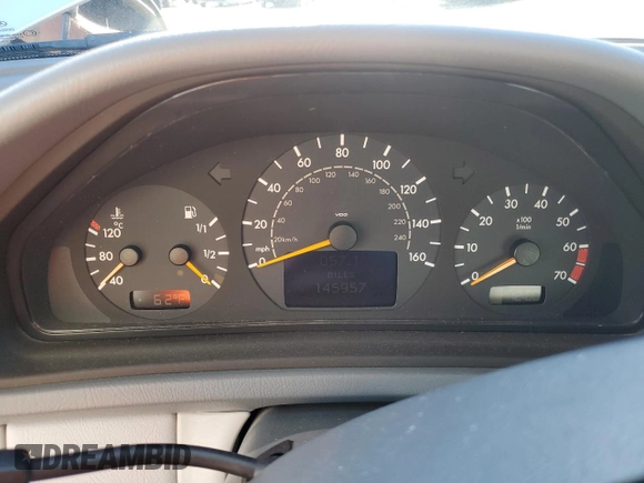 2002 Mercedes-Benz CLK 320/430 z VIN WDBLK65G32T120293, wystawiony jako Copart lot #74667634 z przebiegiem 145 957 mil mil oraz Szkoda całkowita • Salvage title. Historia ofert i sprzedaży dostępna na DreamBid. Obrazek 9.
