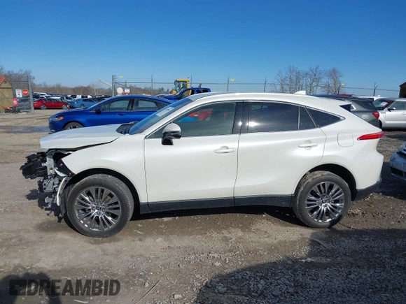 2022 Toyota Venza LE with VIN JTEAAAAH8NJ115518, listed as a IAAI auction lot 41758903 with 17,738 mi miles and . Bid and sale history available at DreamBid. Image 15.