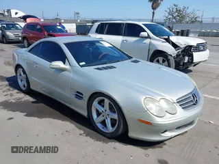 2003 Mercedes-Benz SL 500 z VIN WDBSK75F63F011626, wystawiony jako IAAI lot #42475993 z przebiegiem 83 471 mil mil oraz . Historia ofert i sprzedaży dostępna na DreamBid. Obrazek 1.