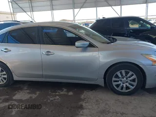 2015 Nissan Altima 2.5 SV with VIN 1N4AL3AP2FC146003, listed as a IAAI auction lot 41657030 with 127,489 mi miles. Bid and sale history available at carsss.com. Image 13.